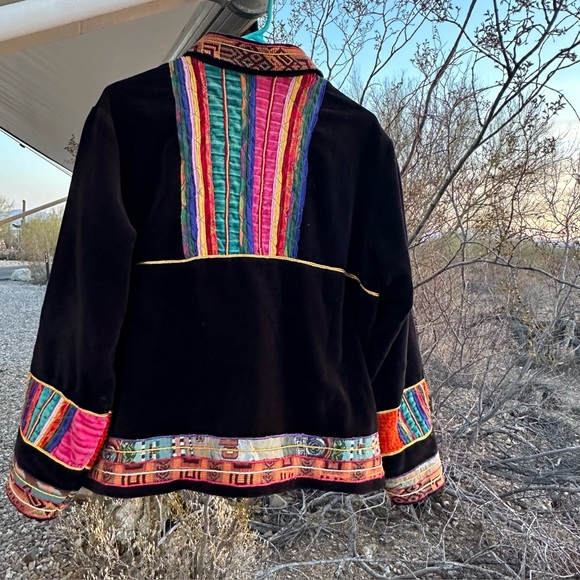 COLDWATER CREEK GYPSY COAT Jacket Size L Black VELVET‎ Bold Tapestry Art to Wear - Picture 2 of 10